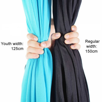 image comparing the grip between 150cm and 125cm wde aerial silks